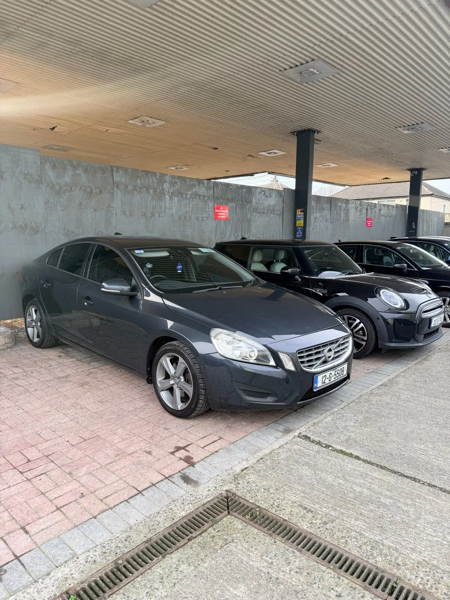 Volvo s60 - Image 2