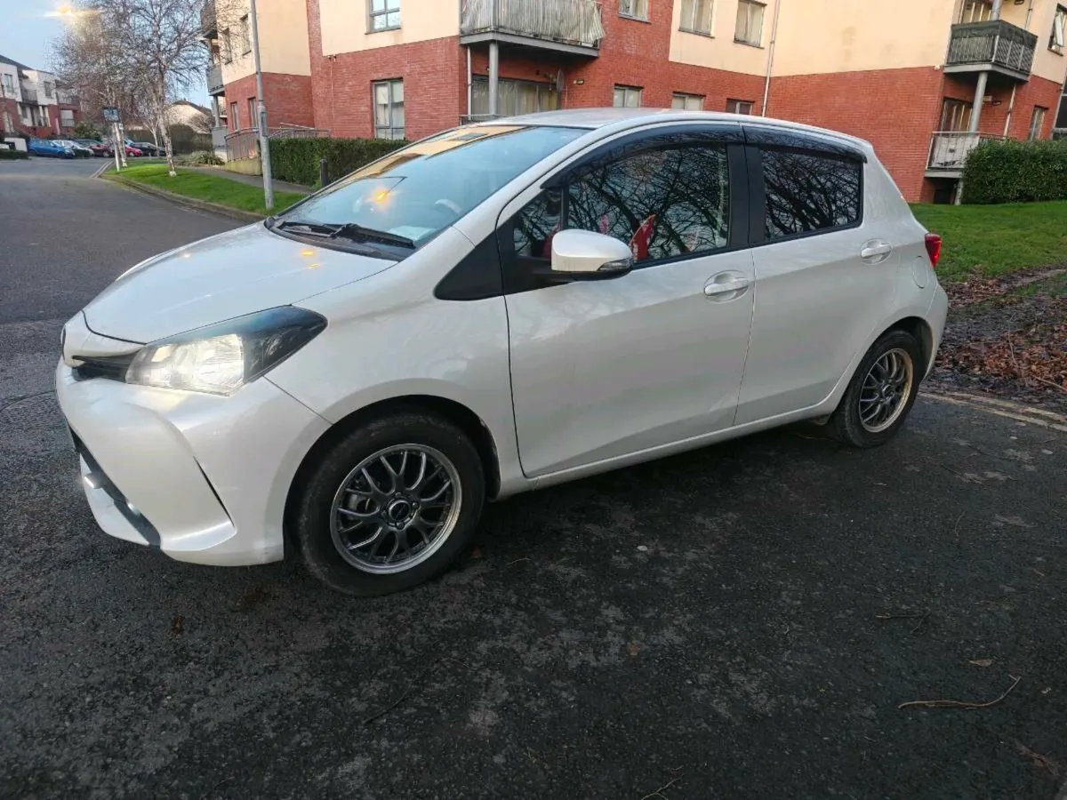 Toyota vitz 2016 automatic 1 litre - Image 2