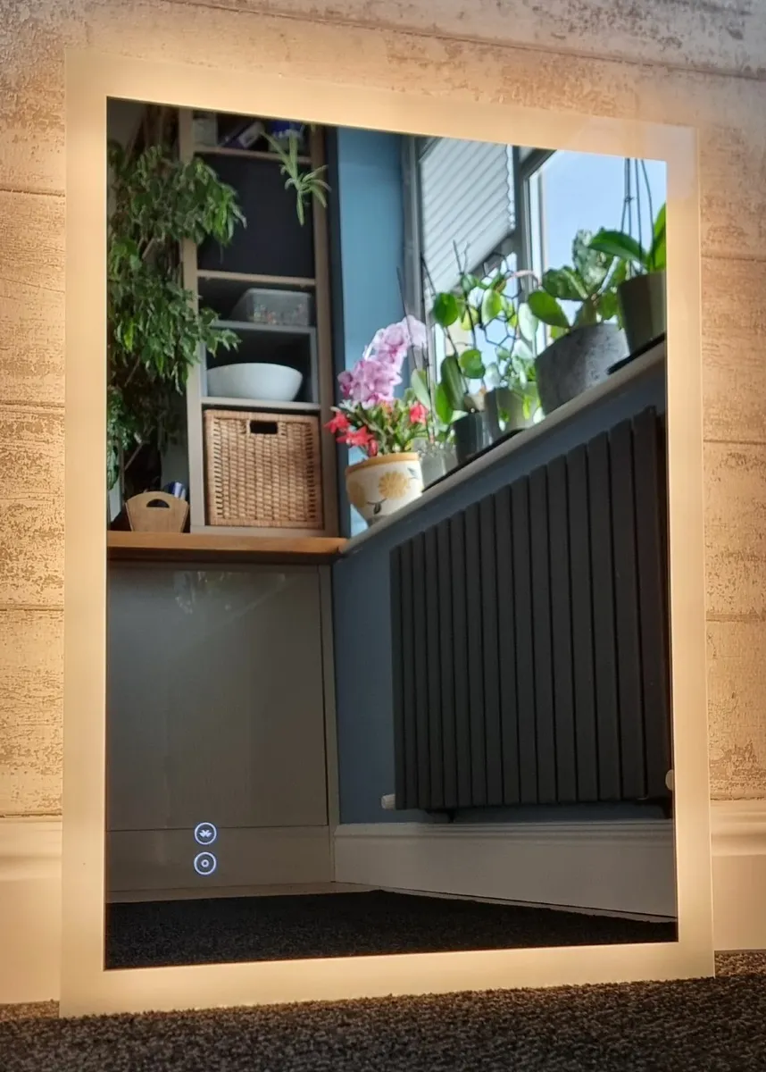 LED Bathroom Mirror 60x80cm Shaver Socket - Image 4