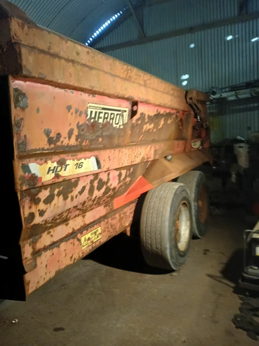Herron Dump trailer - Image 1