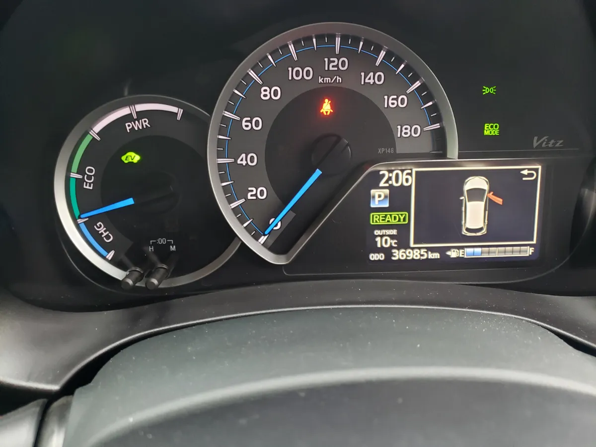 Toyota Vitz 2018 - Image 2