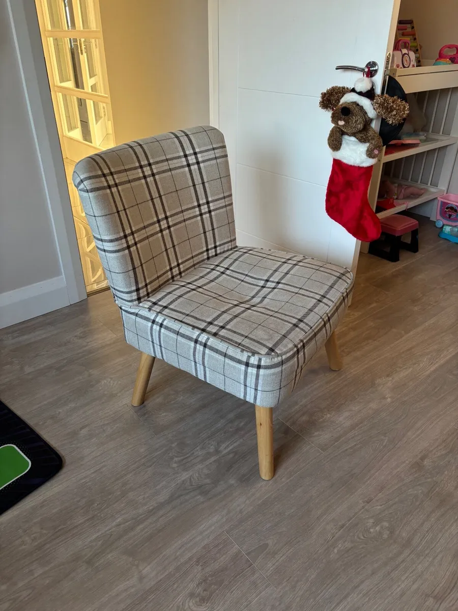 Occasion chair - Image 1