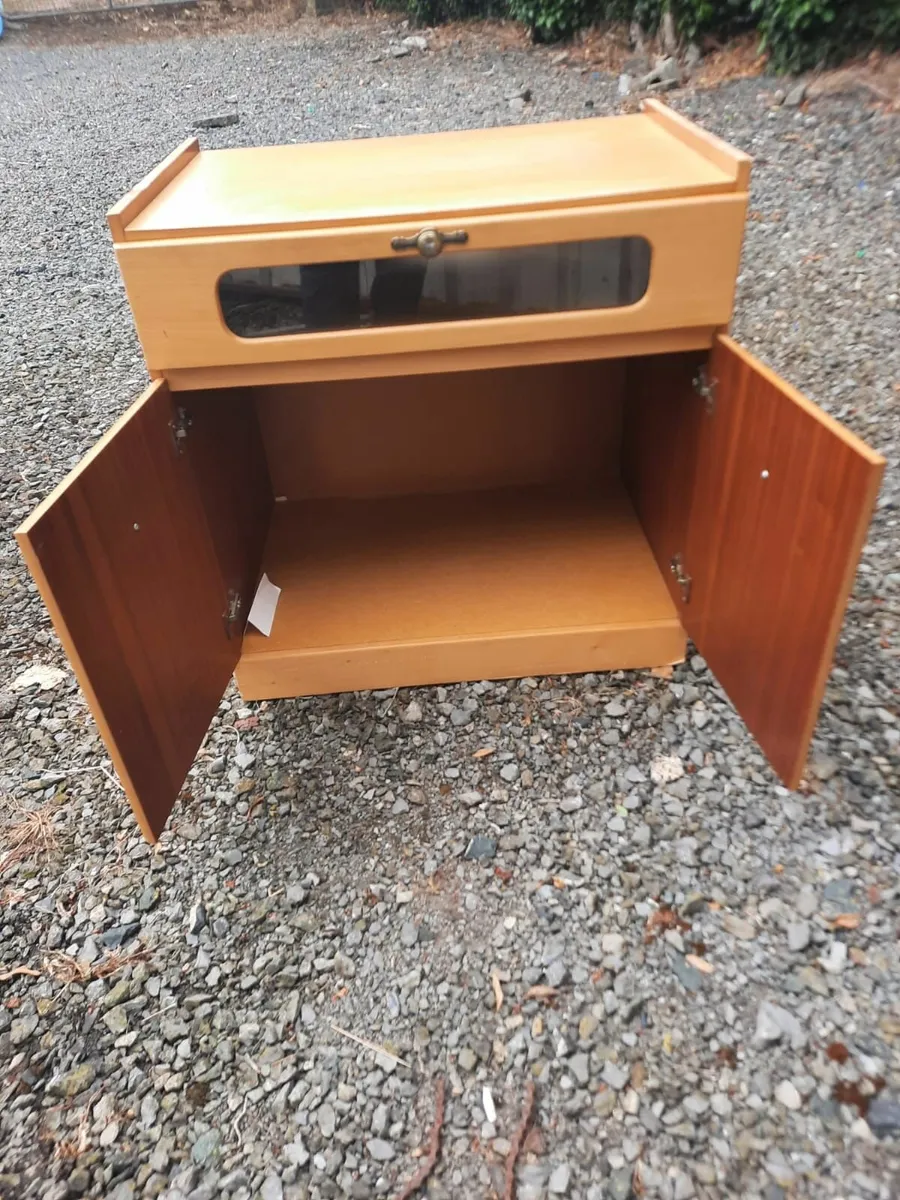 TV cabinet - Image 2