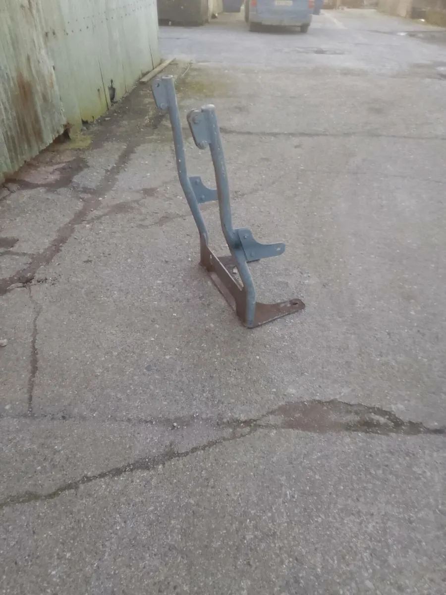 1 ton digger - Image 4