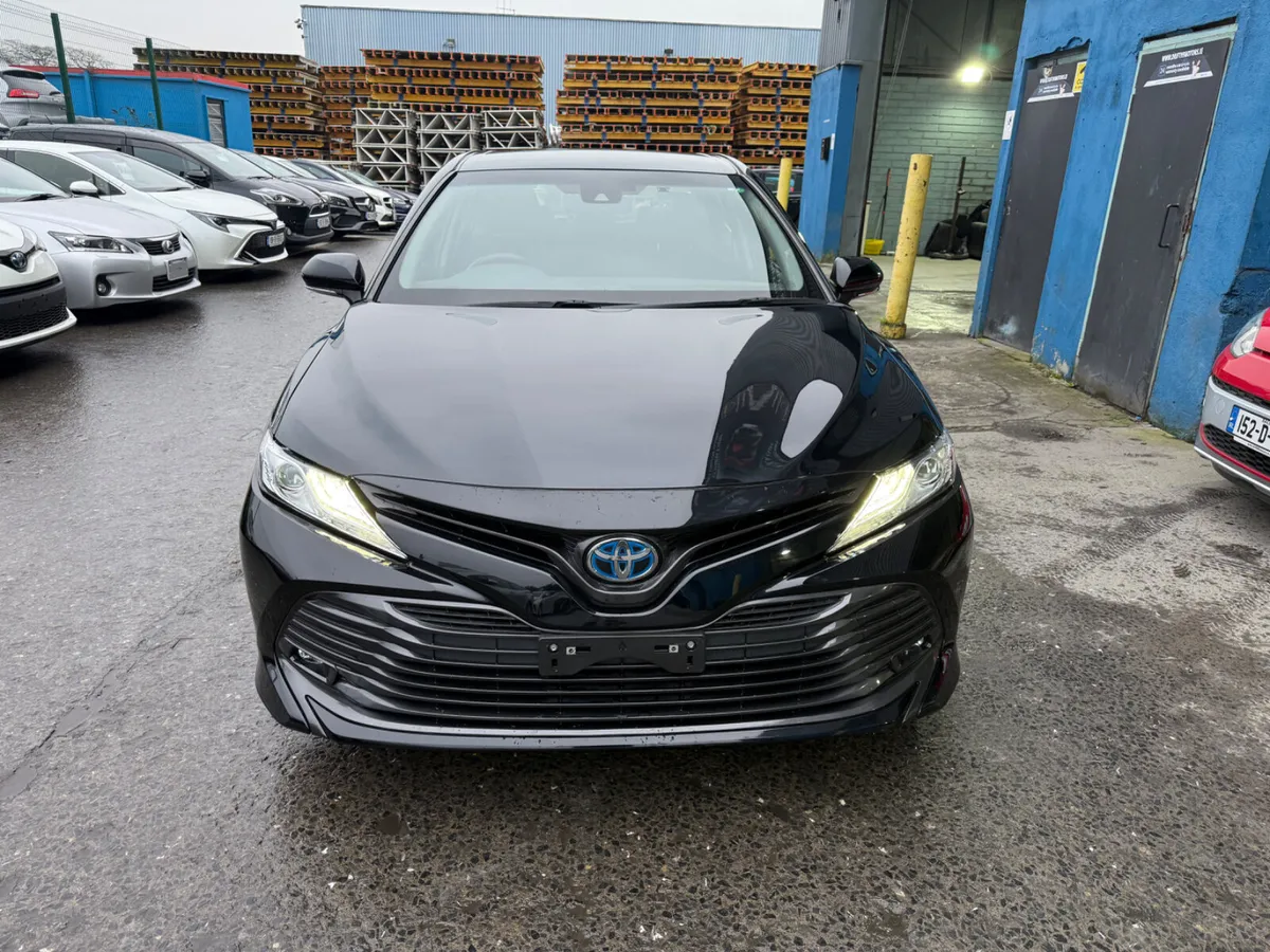 2020 Toyota Camry Hybrid Automatic - Image 1