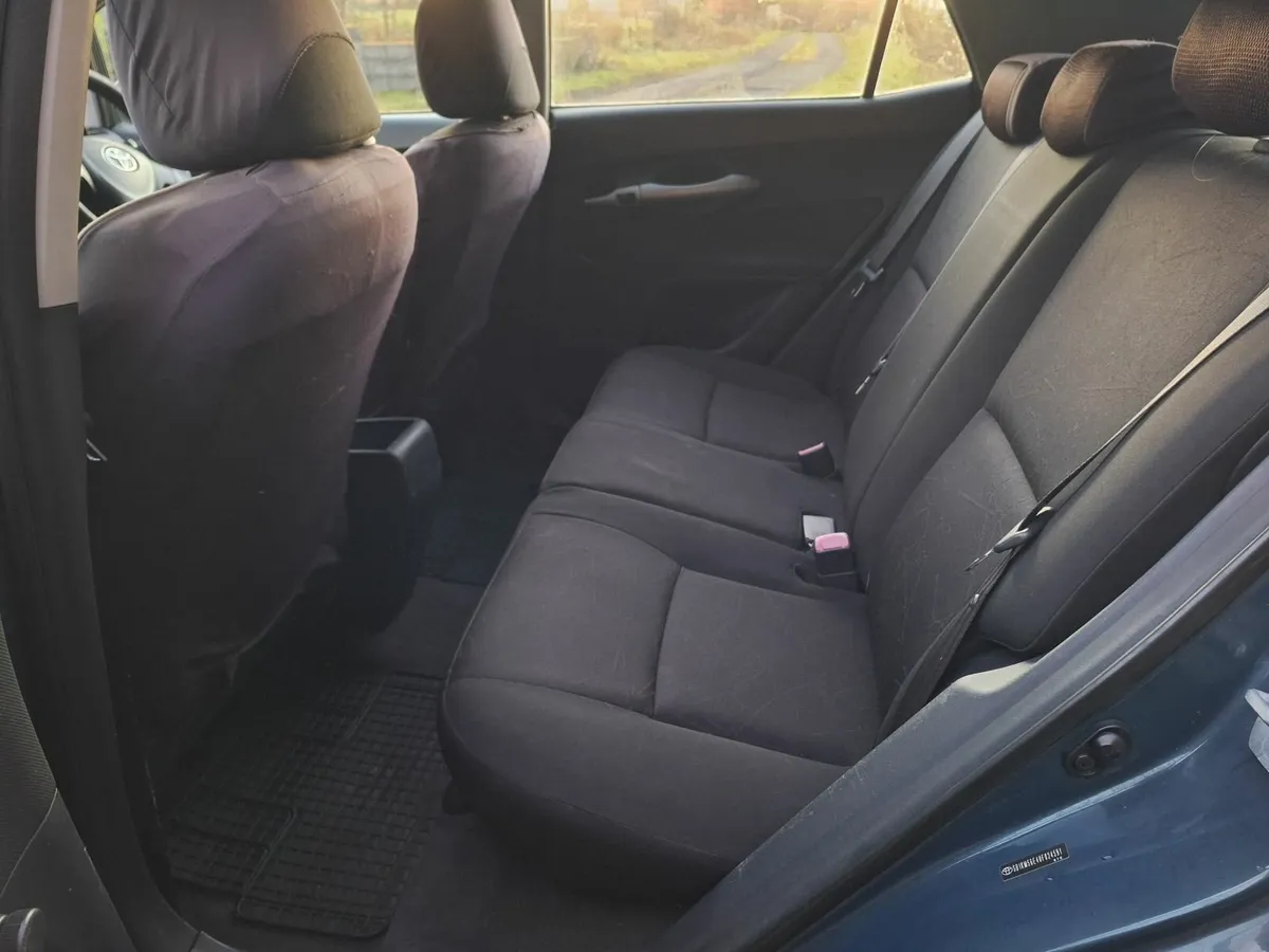 Toyota Auris 2008 - Image 3