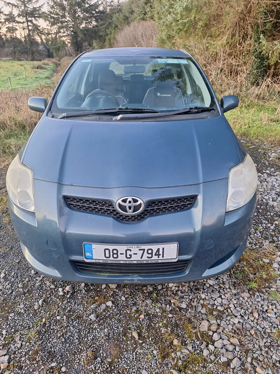 Toyota Auris 2008 - Image 2