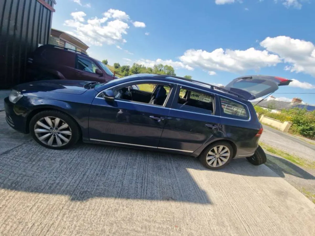 2013 Volkswagen Passat estate - Image 3