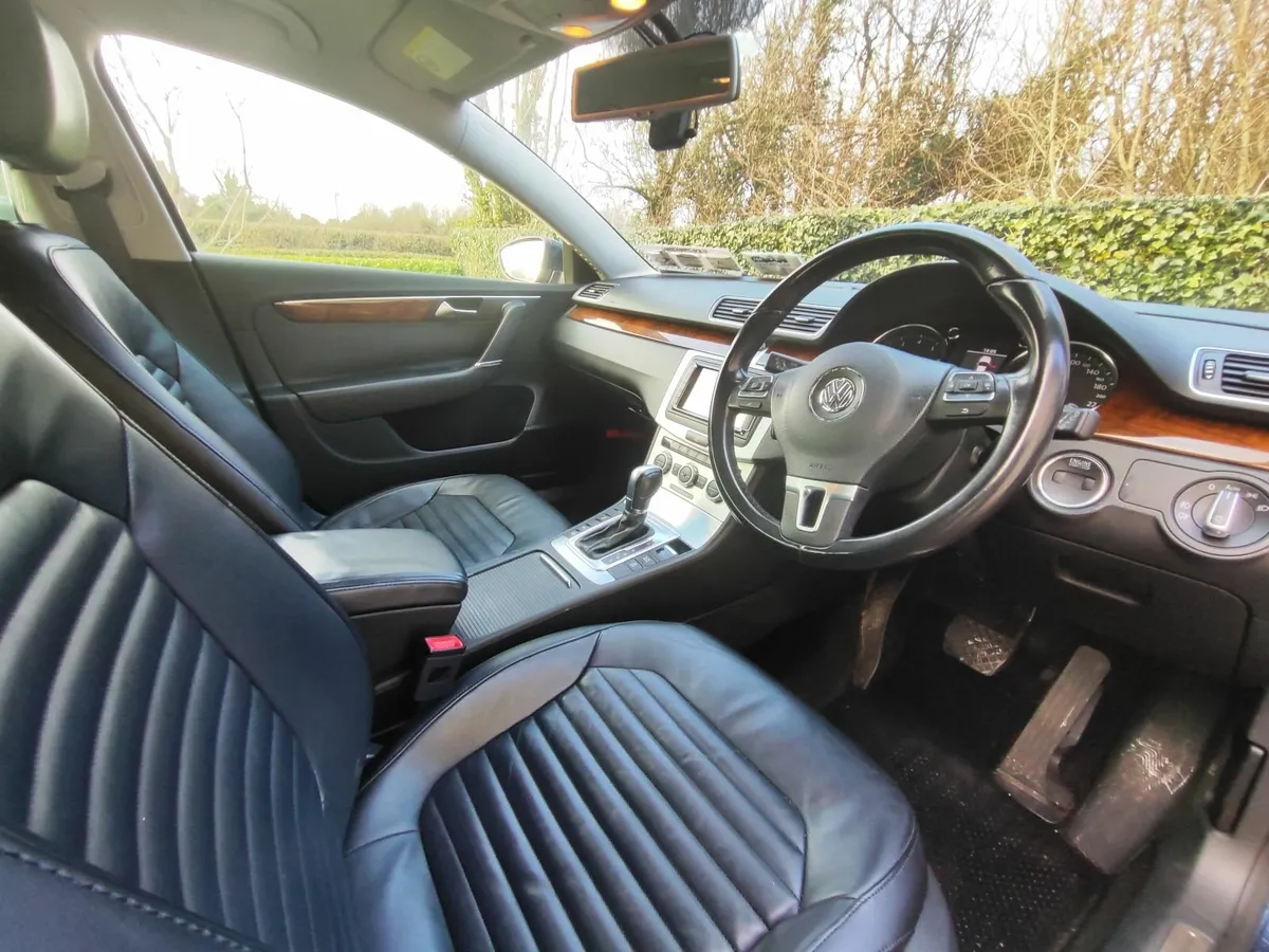 Volkswagen Passat 'HighLine' 2014 - Image 1