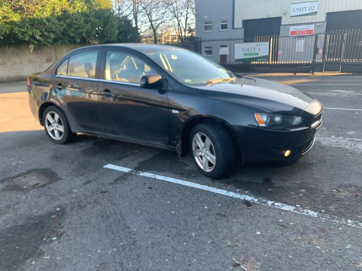 Mitsubishi Lancer 2011 - Image 3