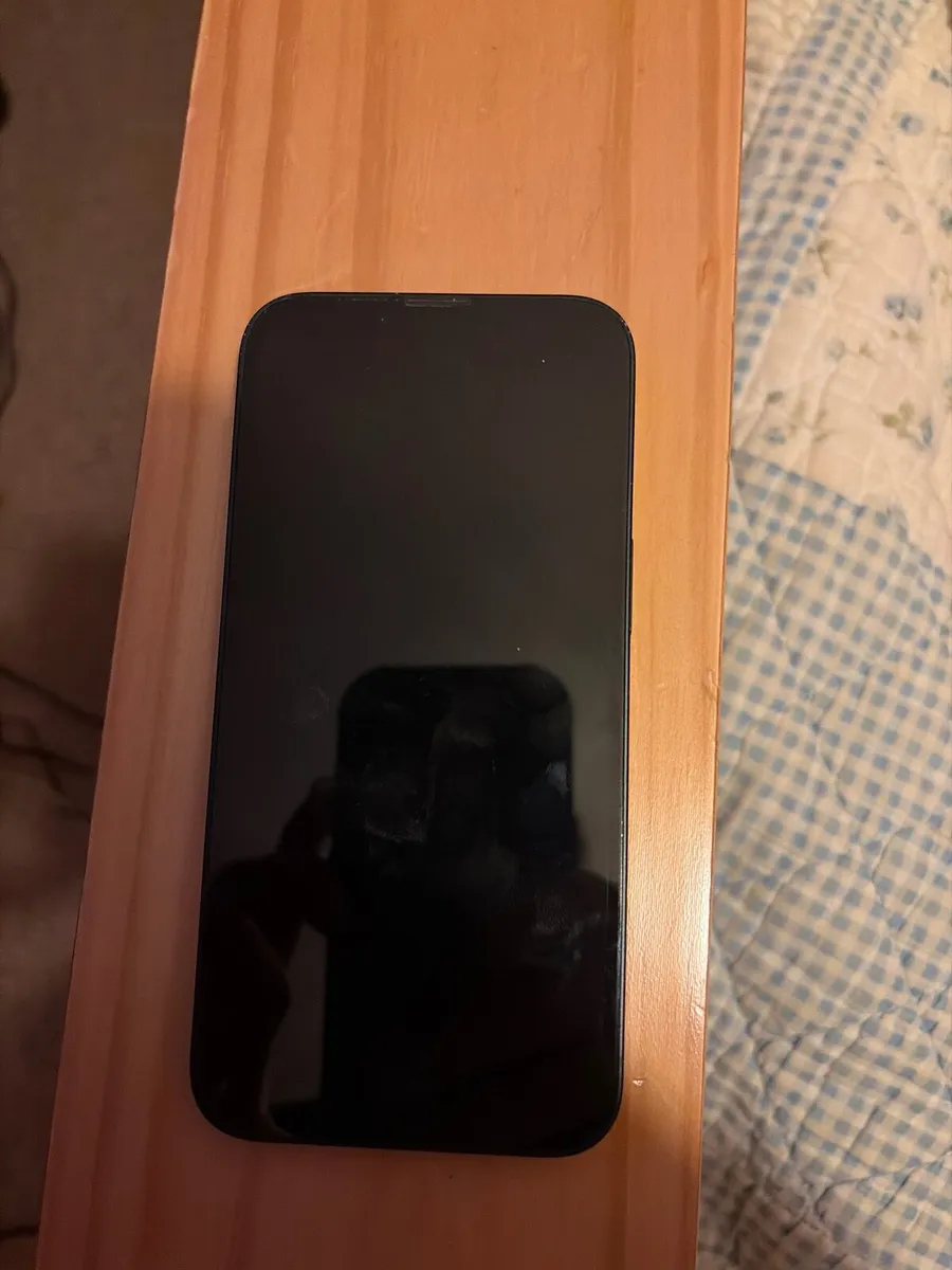 iPhone 13 - Image 1