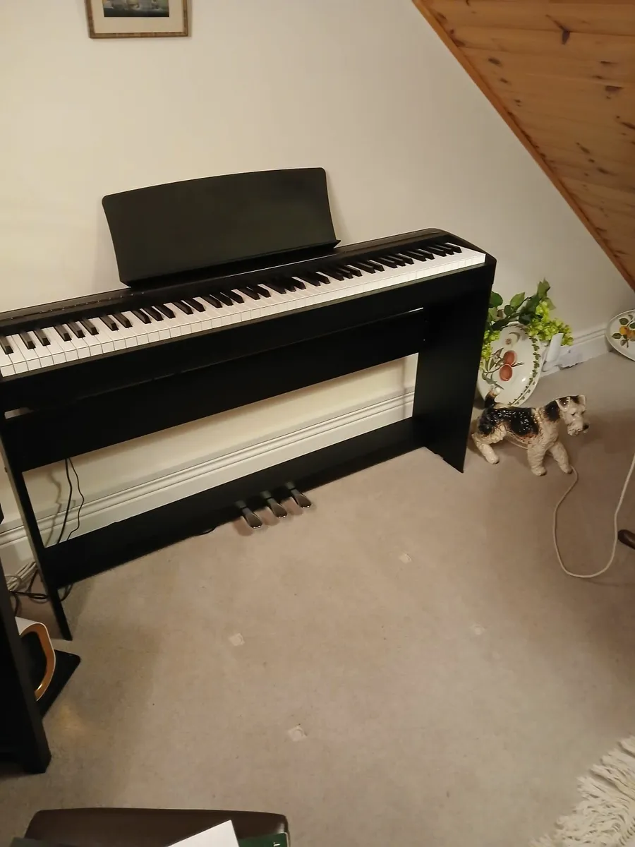 Digital piano - Image 2