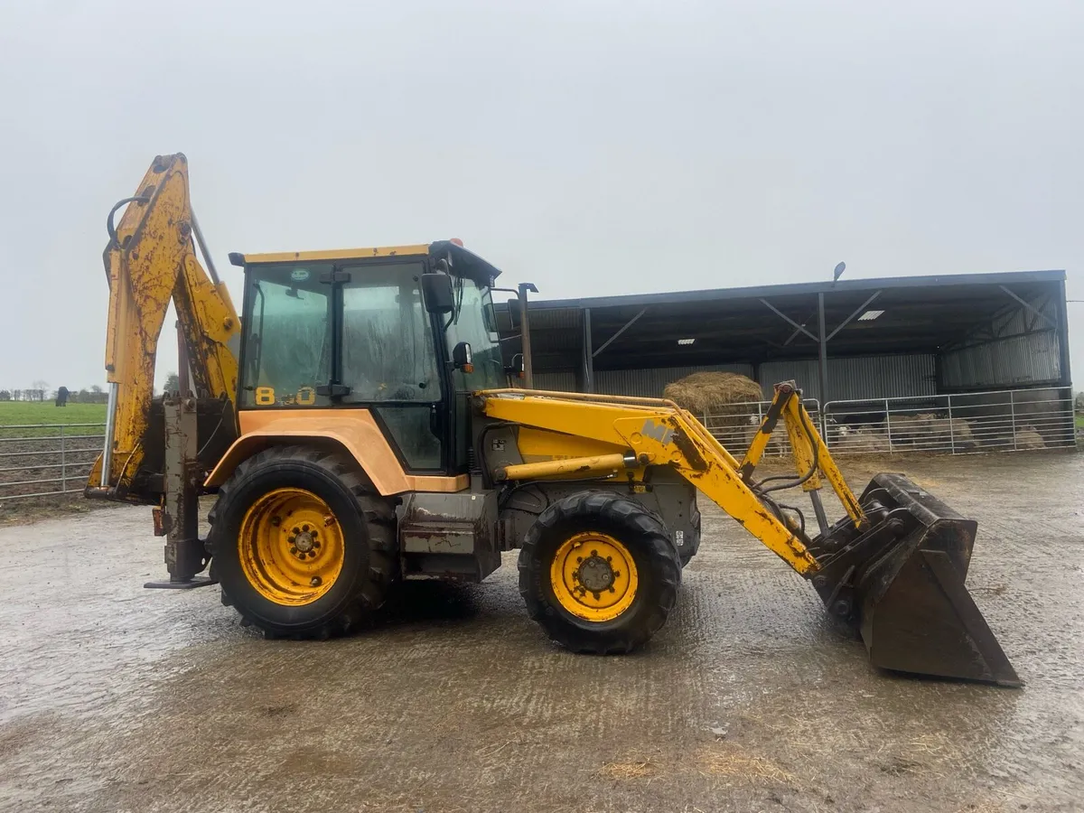 MF Fermec  860 digger - Image 2