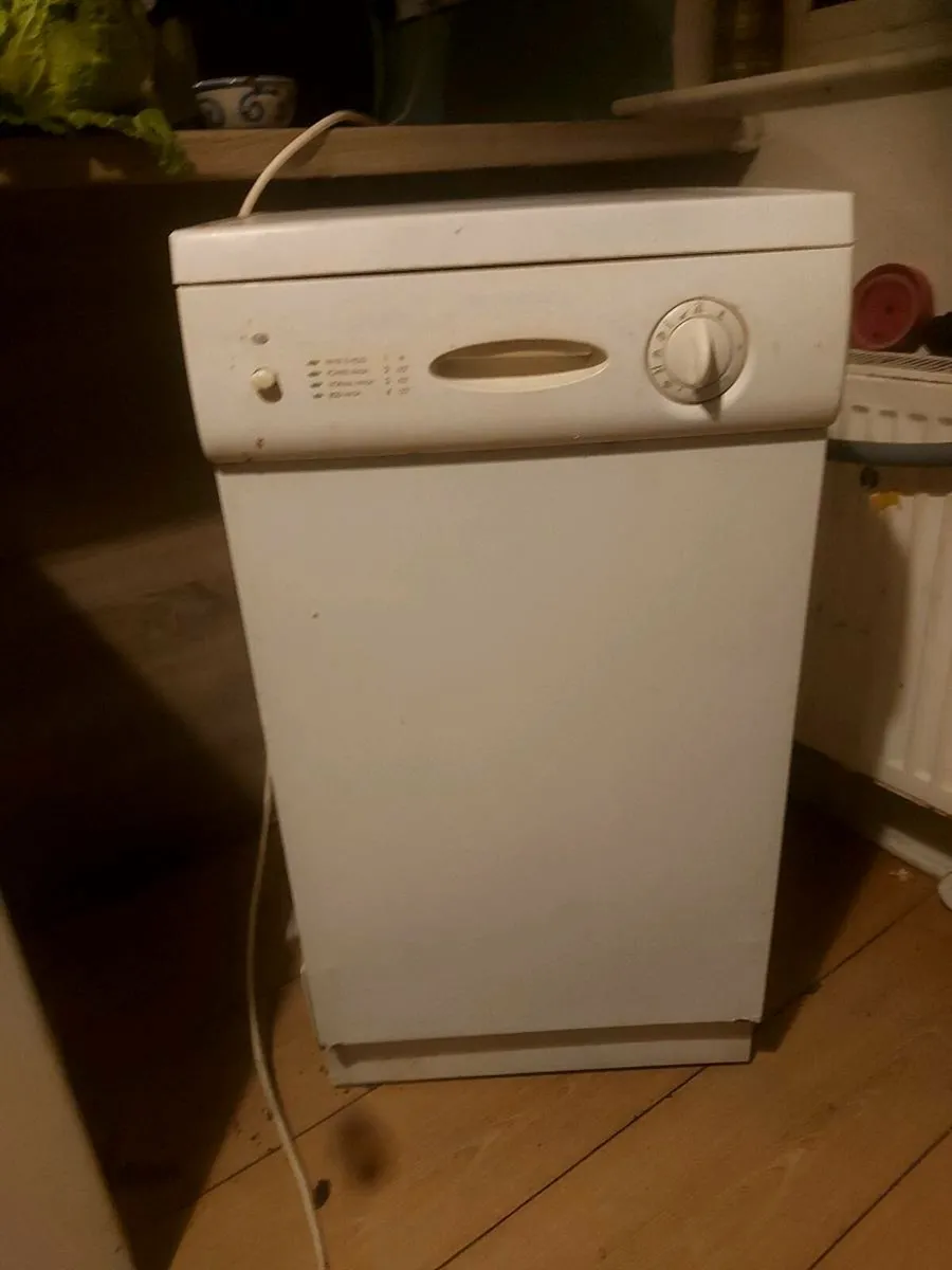 Dishwasher - Image 4