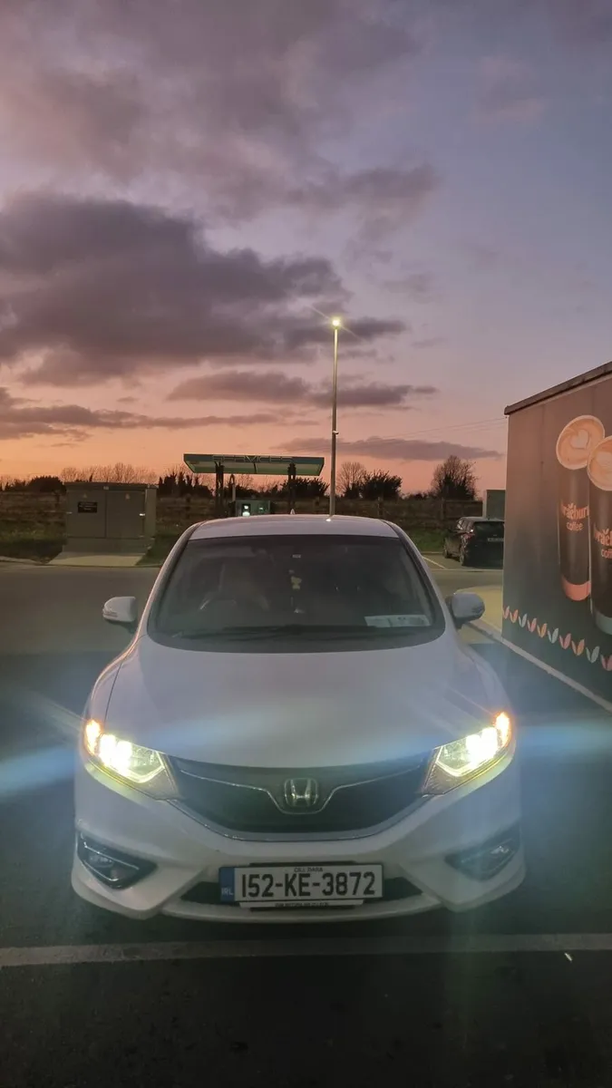 Honda Jade 2015 – 1.5 Petrol Hybrid – Automatic – - Image 1