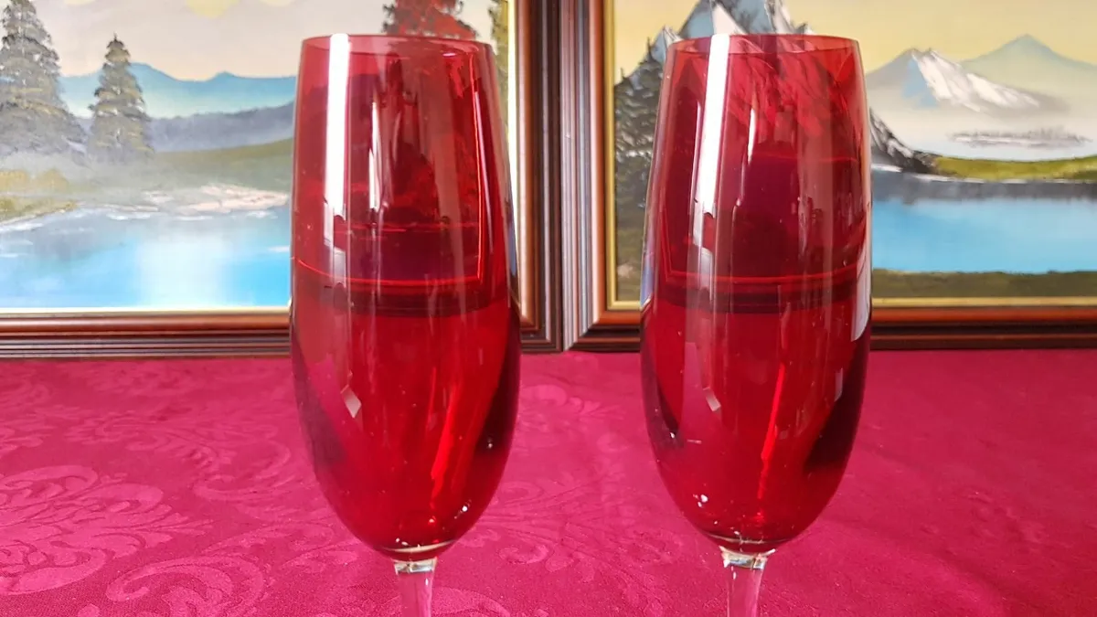 Pair Of Ruby Red Stemmed Toasting Champagne Flutes - Image 4