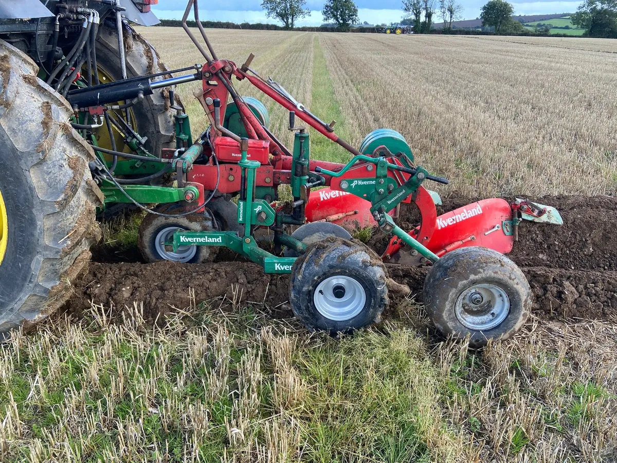 Match Plough wheels and pressers - Image 1