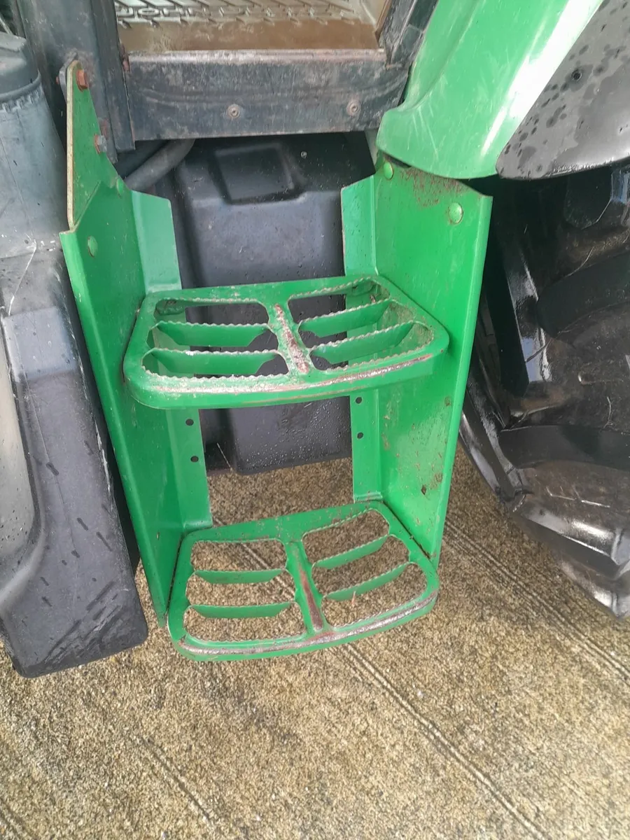 John Deere 5720 - Image 4