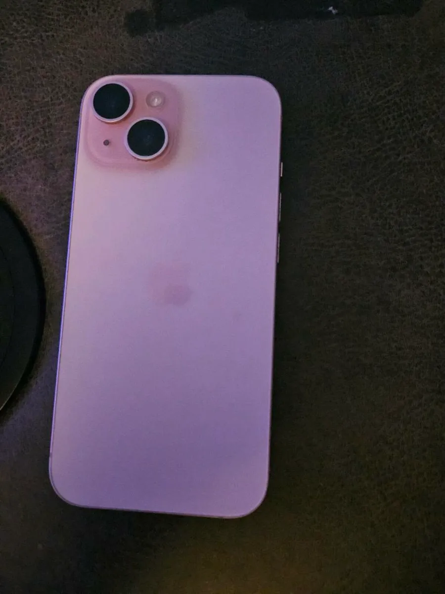 IPhone 15 - Image 2