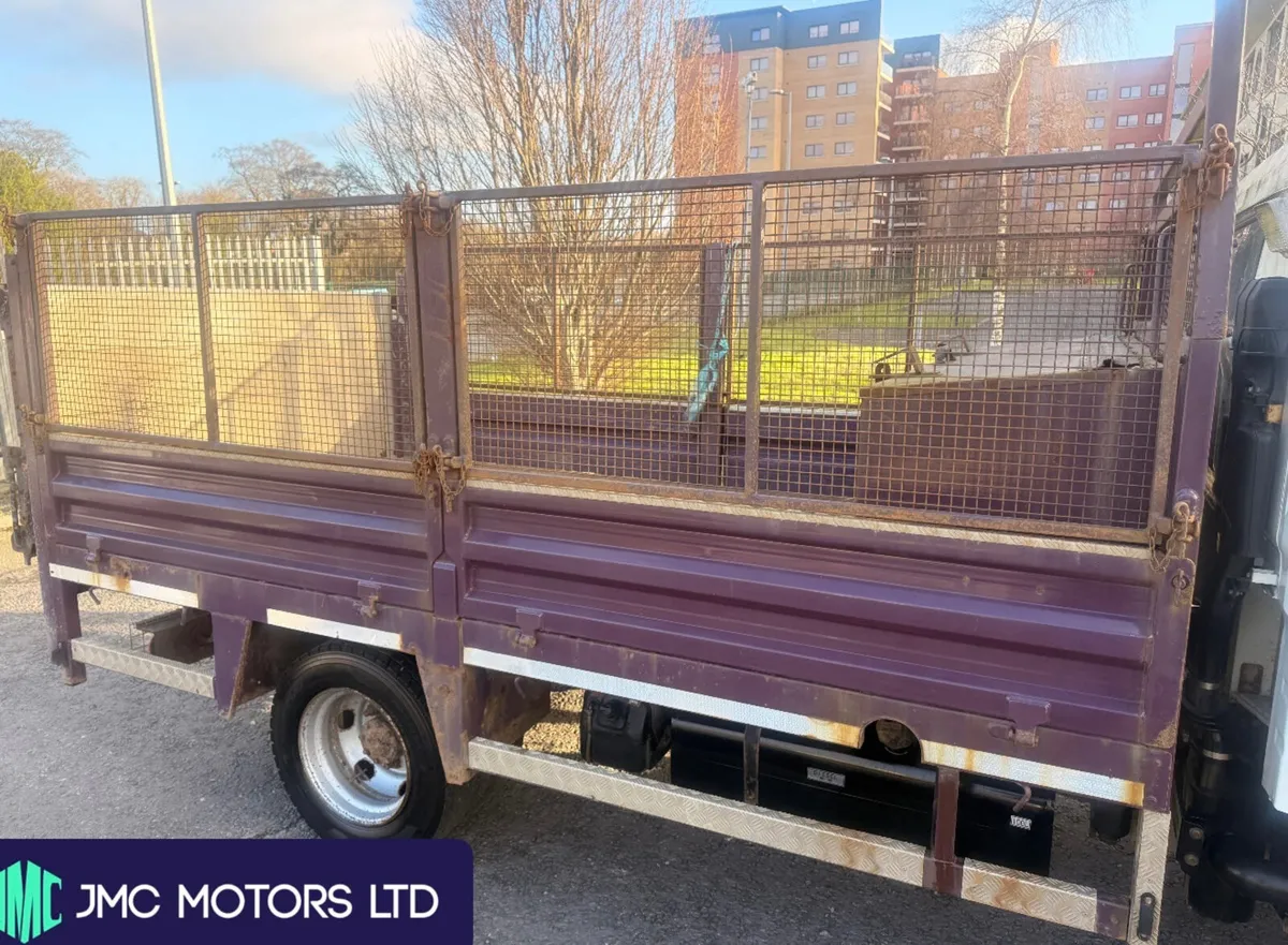 Mitsubishi Canter 2014 CrewCab With TailLift - Image 4