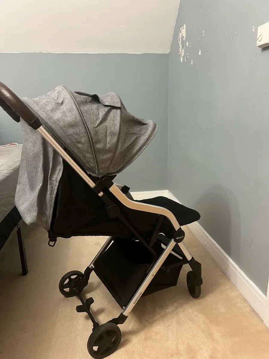 Zummi Explorer stroller, in good condition, only the front bumper is missing. - Image 1