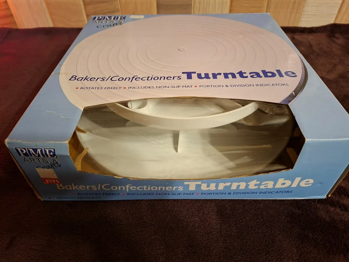 Turntable for Baking & Decorating. Brand New. Box. - Image 1