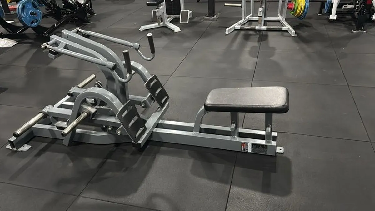 strengthmax plate loaded row