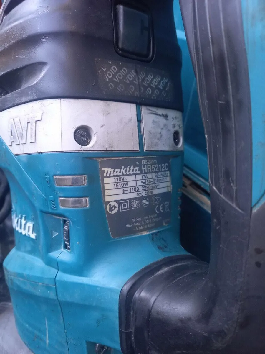 Makita SDS Max Drill - Image 3