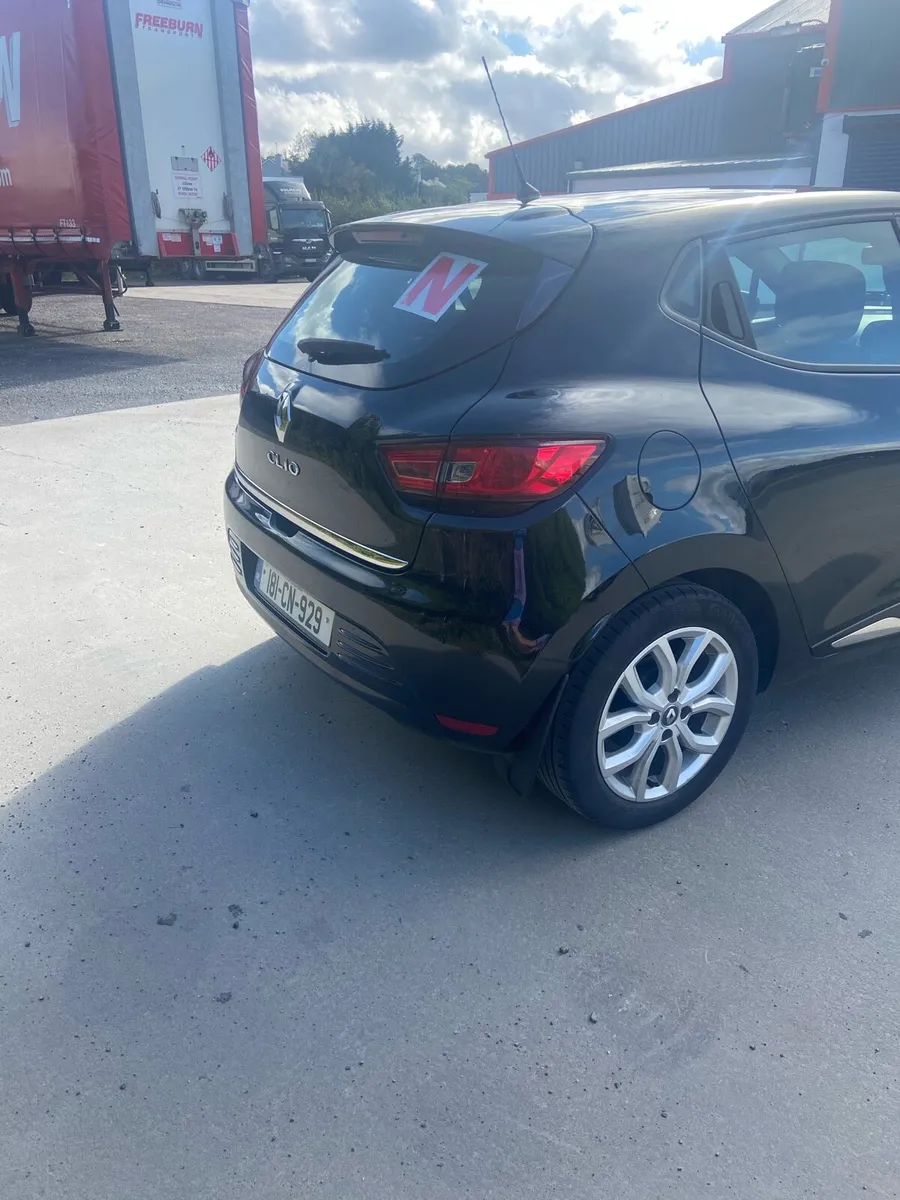 Renault Clio - Image 4