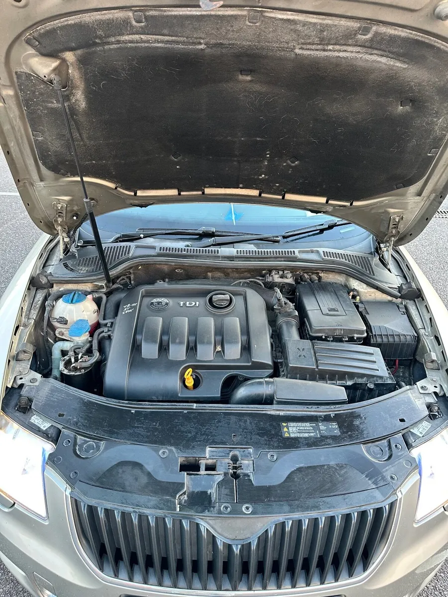 Skoda Superb 2009 - Image 3