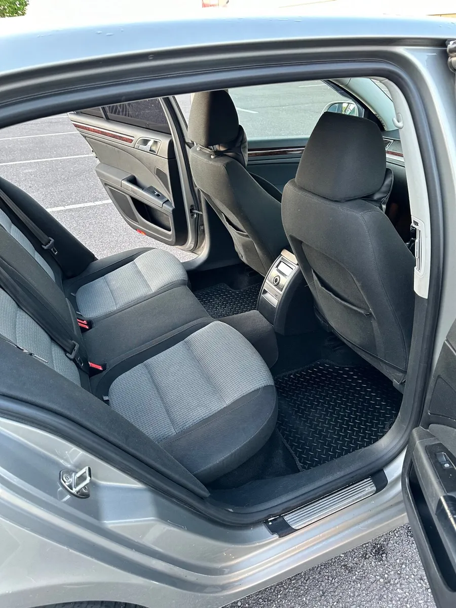 Skoda Superb 2009 - Image 4