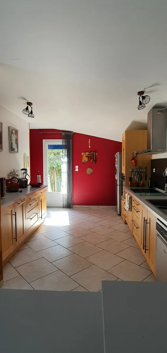 Private villa with pool in South of  France - Image 3