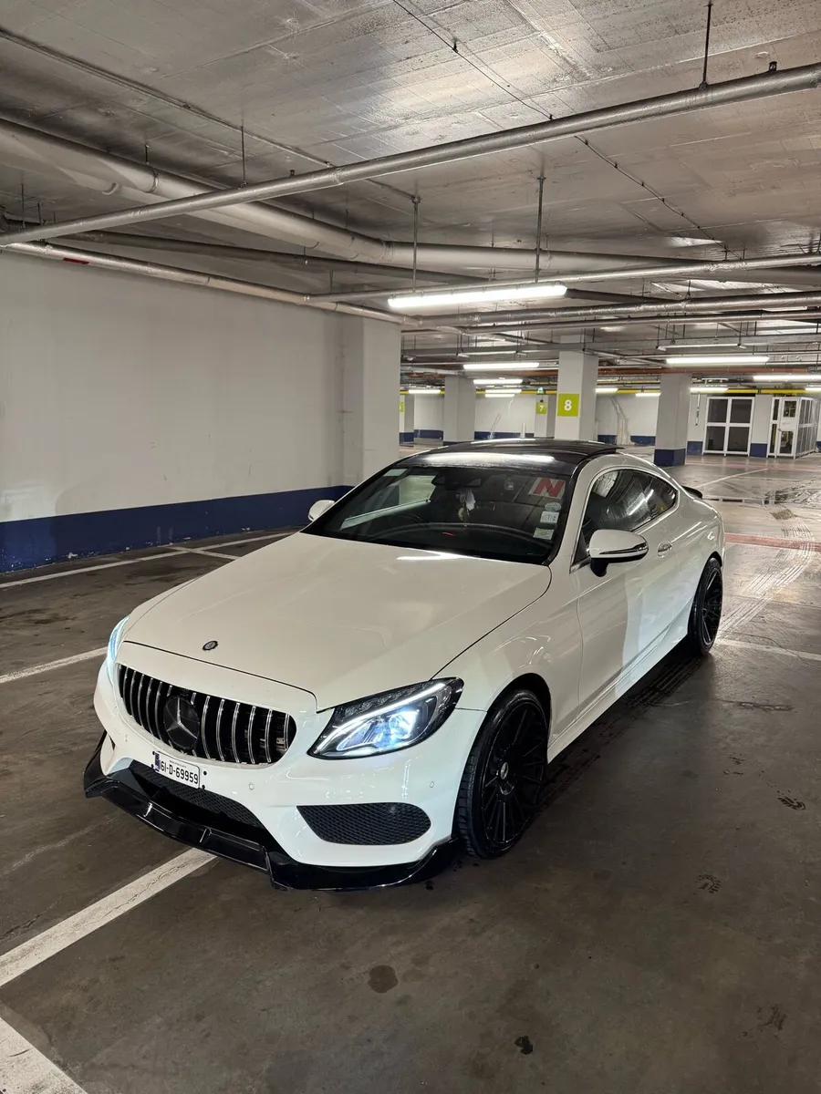 Mercedes-Benz c180 coupe **PAN ROOF** - Image 2