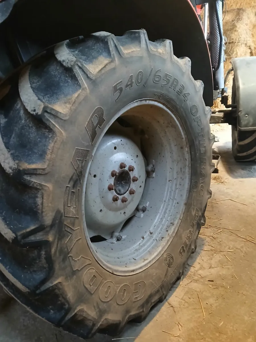 Tractor tyres - Image 1