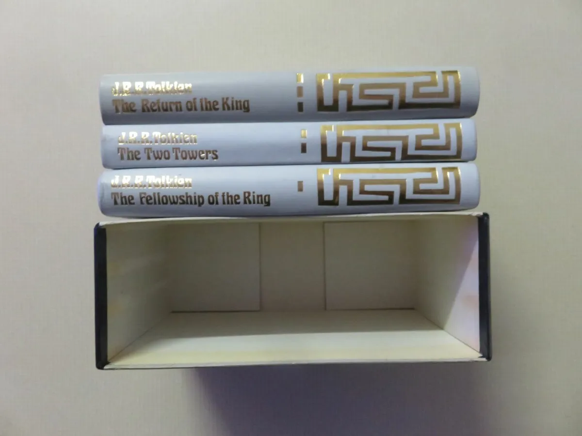 J.R.R.Tolkien Lord of the Rings . Boxed set Folio - Image 1