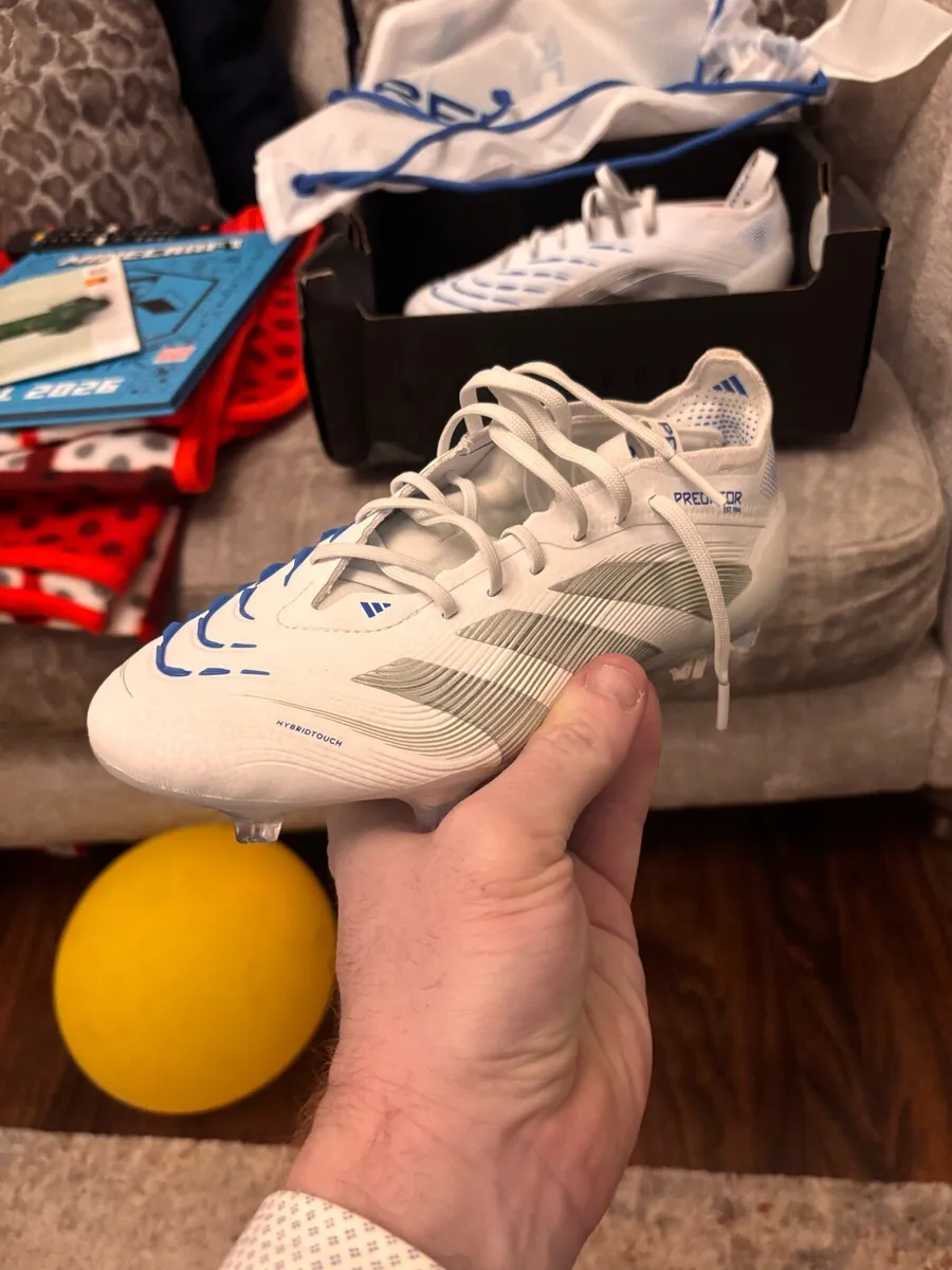 Predator elite FT Firm ground size 4 - Image 1