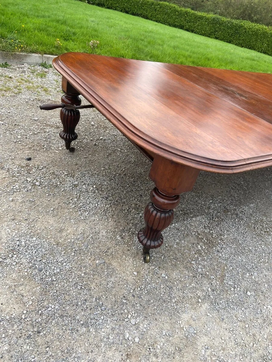 William IV Three leaf dining table - Image 4