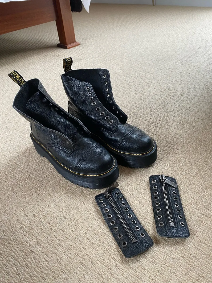 Doc Martin boots - Image 4