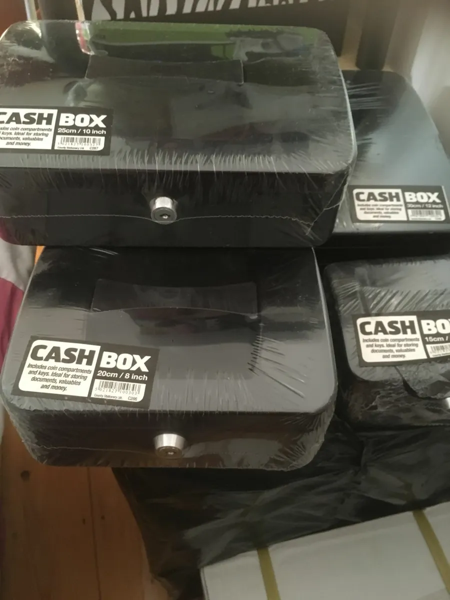 NEW SEALED Set of 4 Cash Boxes with Keys - Image 1