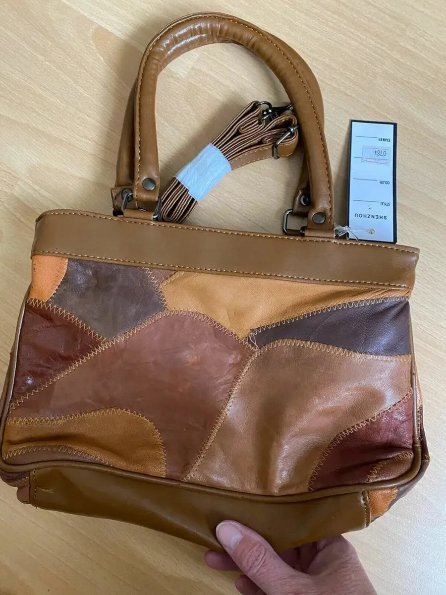 NEW WITH TAGS Shenzhou Leather Handbag ShoulderBag - Image 4