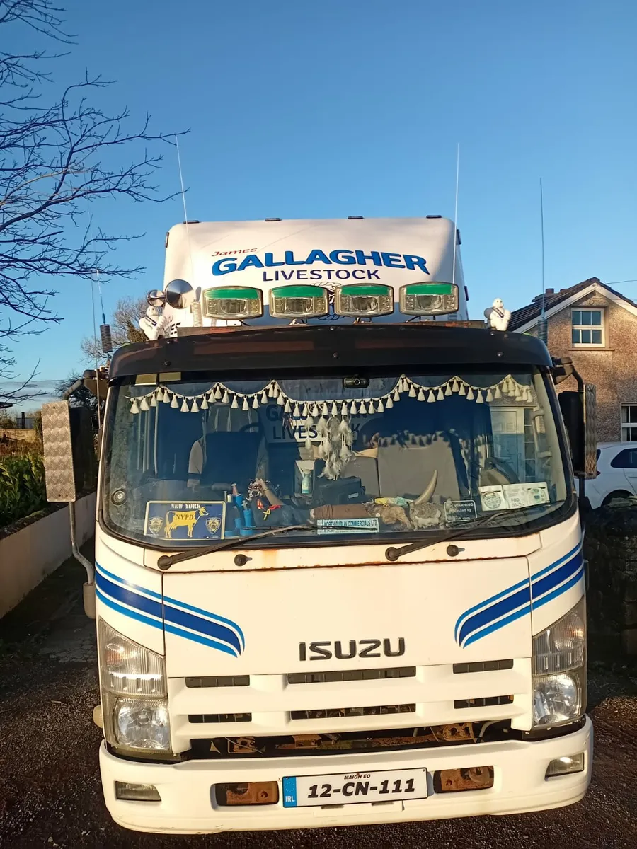 ...livestock truck... - Image 3