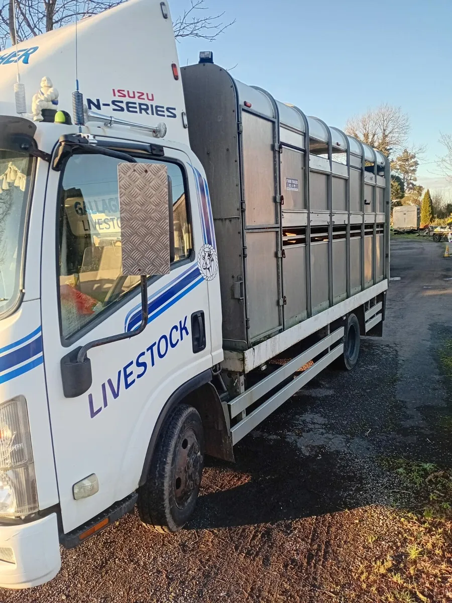 ...livestock truck... - Image 4
