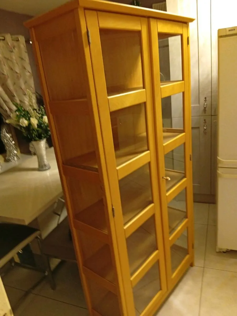 Display cabinet - Image 1