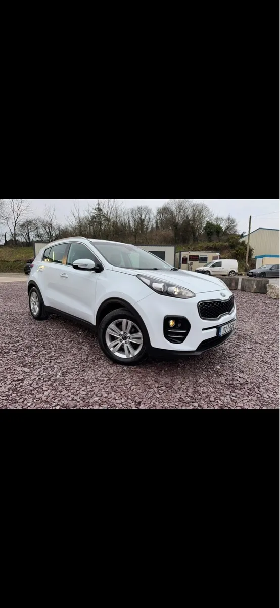 17 Kia Sportage Fresh Nct.Tax - Image 3