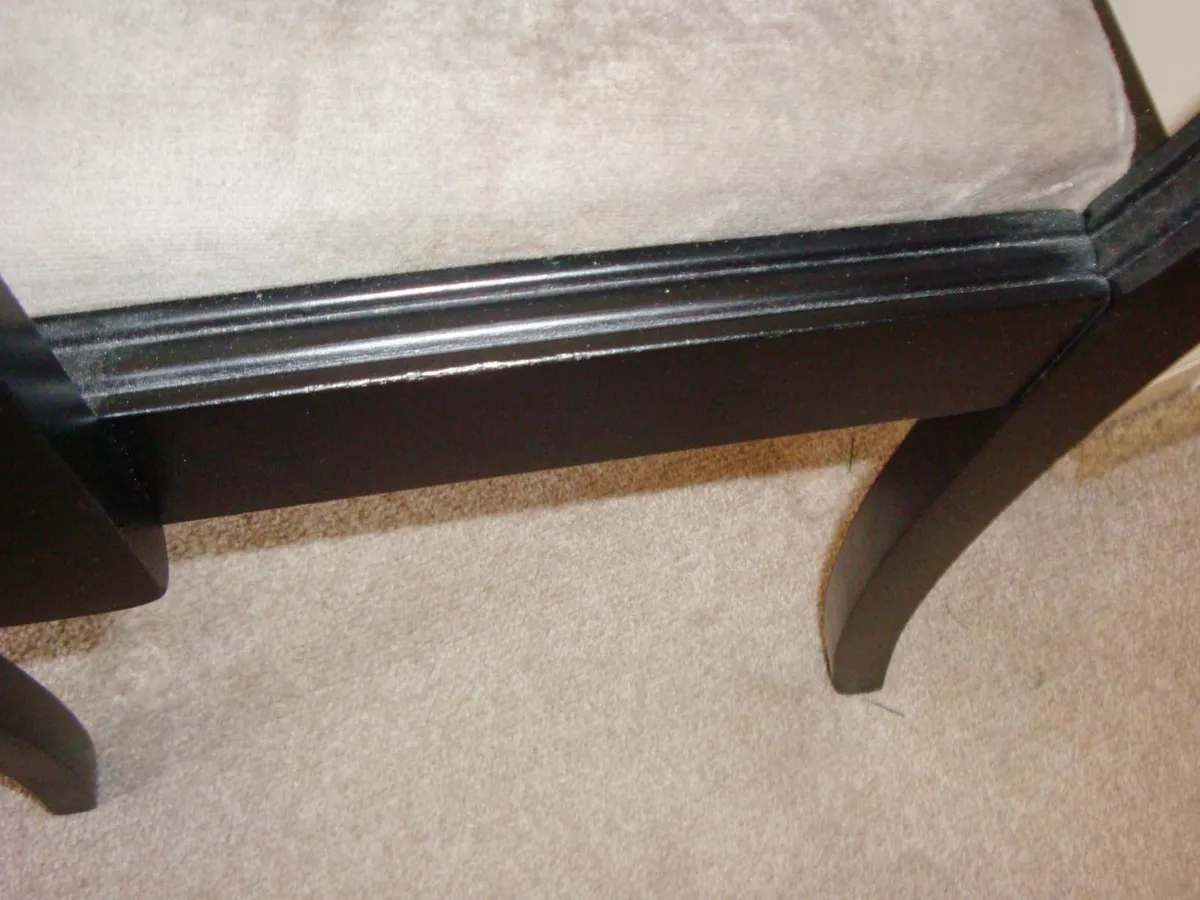 Black chair - Image 4