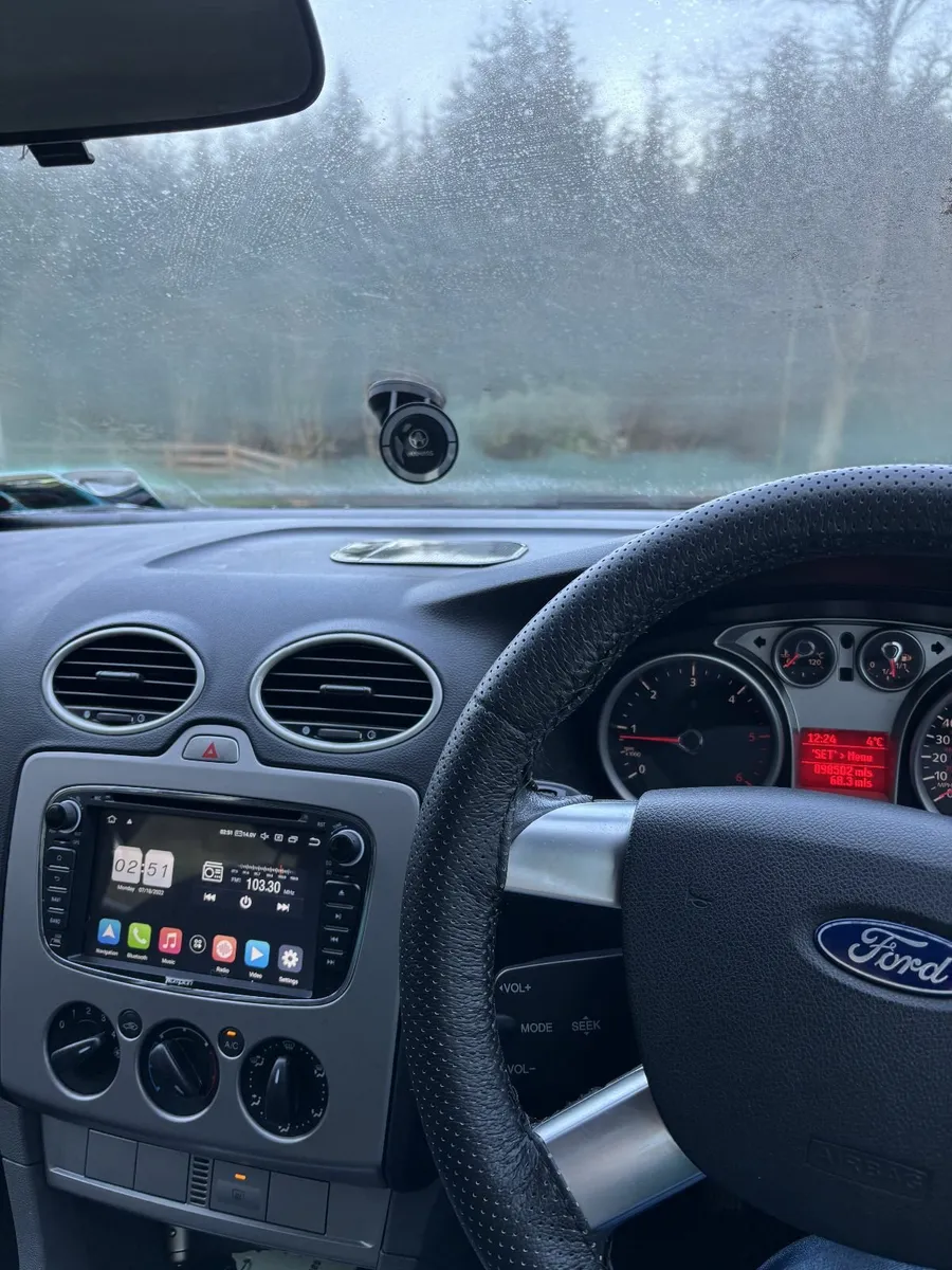 Ford Focus 2009 - Image 2