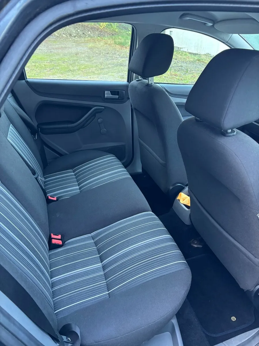 Ford Focus 2009 - Image 4