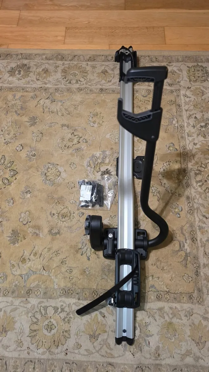 Thule ProRide 598 Roof Mounted Bike Rack New - Image 4