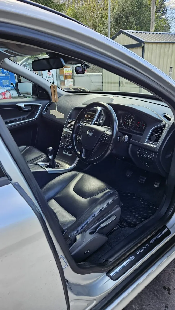 Volvo XC60 2013 - Image 4