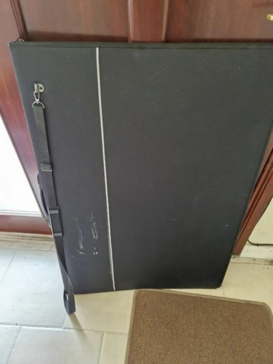 Portfolio Zipped Carry Case with Handle and Strap - Image 3